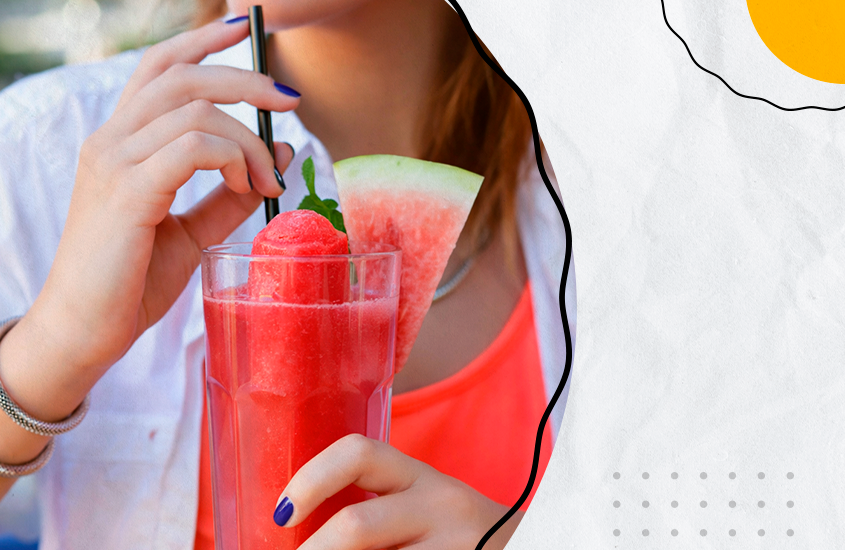 Como usar gelo saborizado para deixar suas bebidas mais interessantes